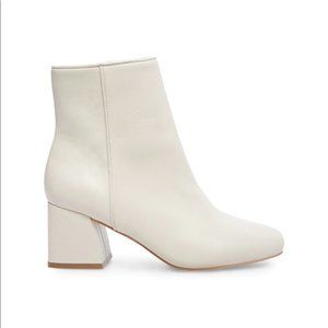 STEVE MADDEN DAVIST BOOTIE IVORY LEATHER SIZE 8.5